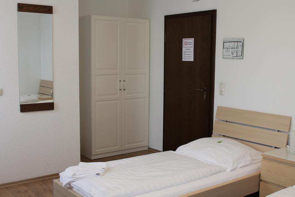 Hotel Weidenhof Дюселдорф Стая снимка