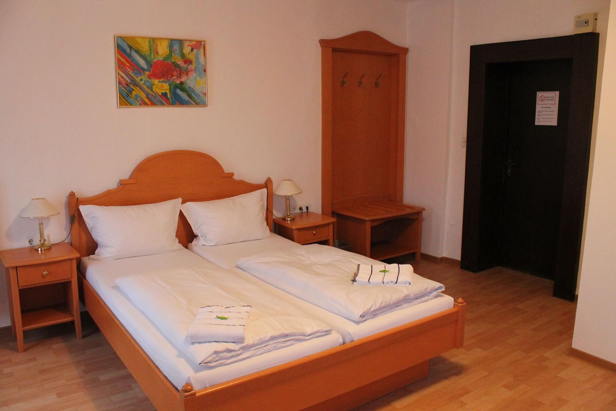 Hotel Weidenhof Дюселдорф Екстериор снимка