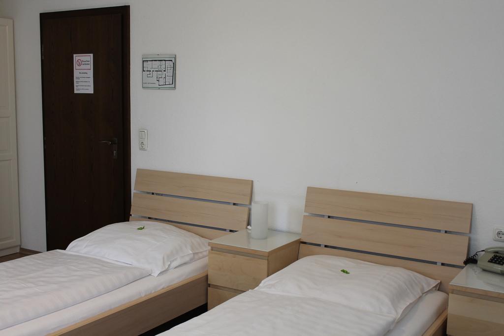 Hotel Weidenhof Дюселдорф Екстериор снимка