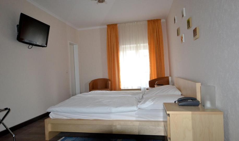 Hotel Weidenhof Дюселдорф Екстериор снимка