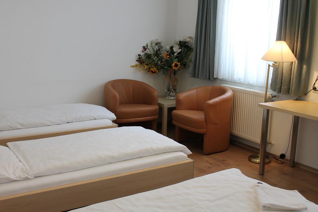 Hotel Weidenhof Дюселдорф Стая снимка