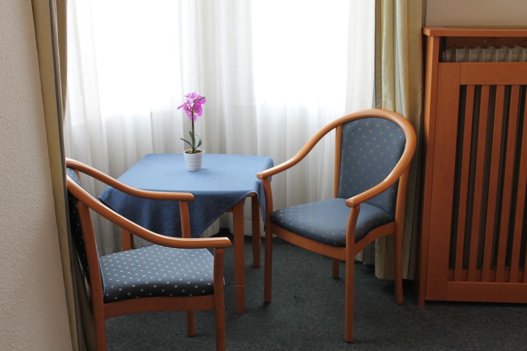 Hotel Weidenhof Дюселдорф Стая снимка